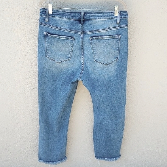 Vervet High-Rise Straight Jeans - Picture 3 of 12